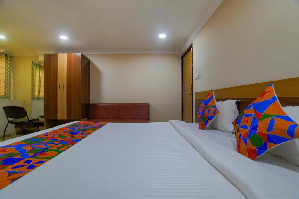 FabHotel Pishori - Vijay Nagar