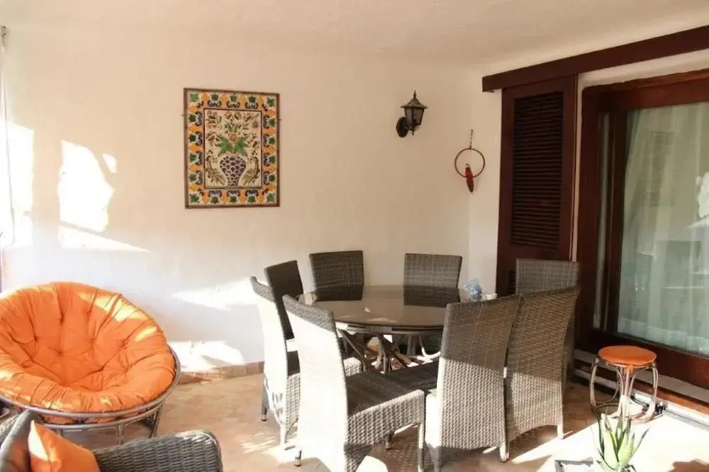 Block J Apartment
