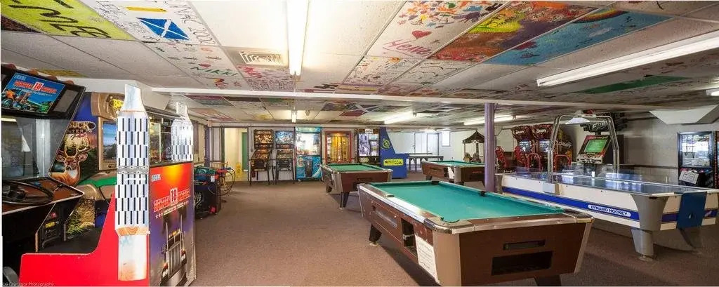 Circle M RV & Camping Resort - Caravan Park