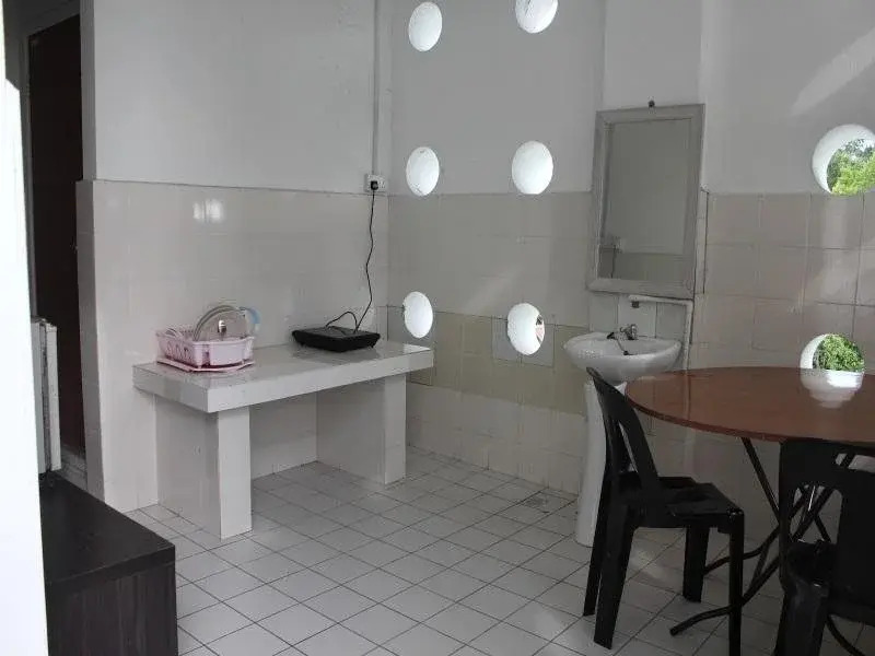 Habiba Suites