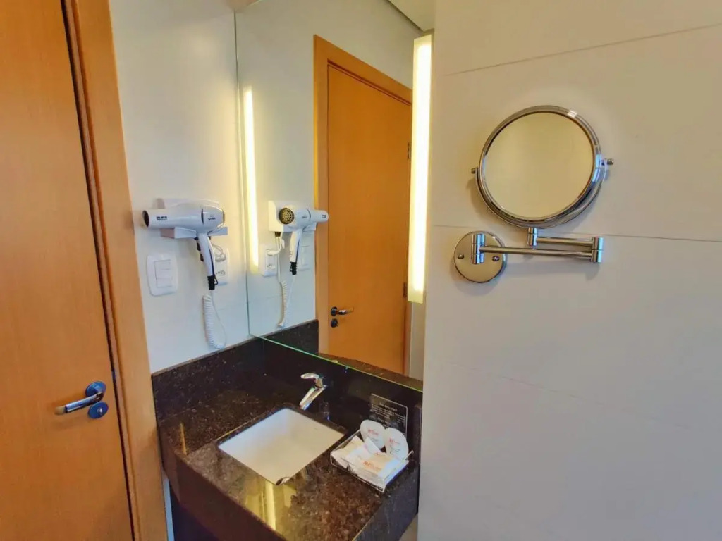 Mogano Express Hotel - ELETROPOSTO