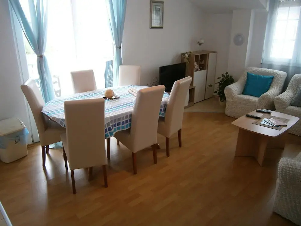 Beautiful holiday apartment Sanela for relaxed vacation