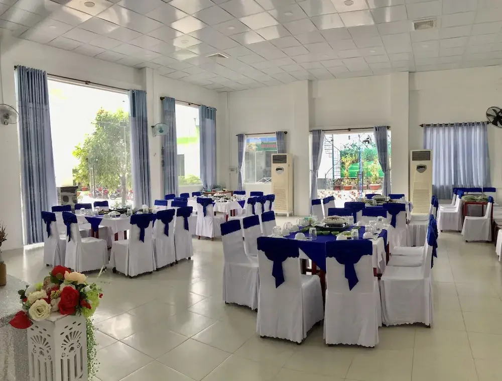 Khách Sạn Nhà Hàng Ngọc Hân