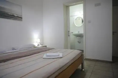European Uni Apartment