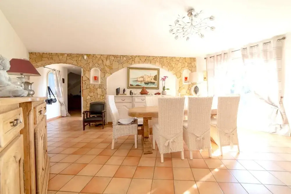 Villa With 5 Bedrooms in Carqueiranne, With Private Pool, Furnished Terrace and Wifi - 5 km From the Beach