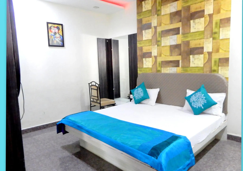 OYO 13191 Hotel Atlas Palace
