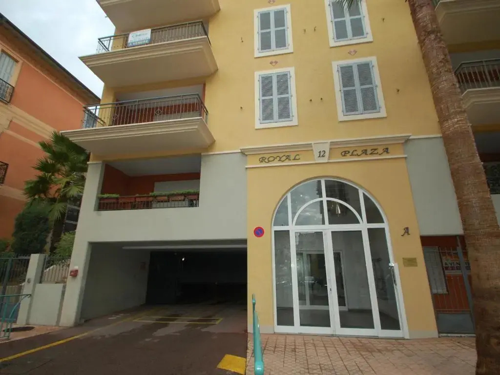 Appartement Menton, 3 pièces, 6 personnes - FR-1-196-270