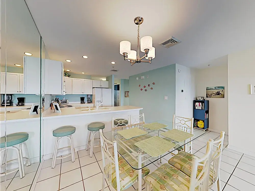 New Listing! Heron Harbor Haven W/ Pools & Tennis 2 Bedroom Condo