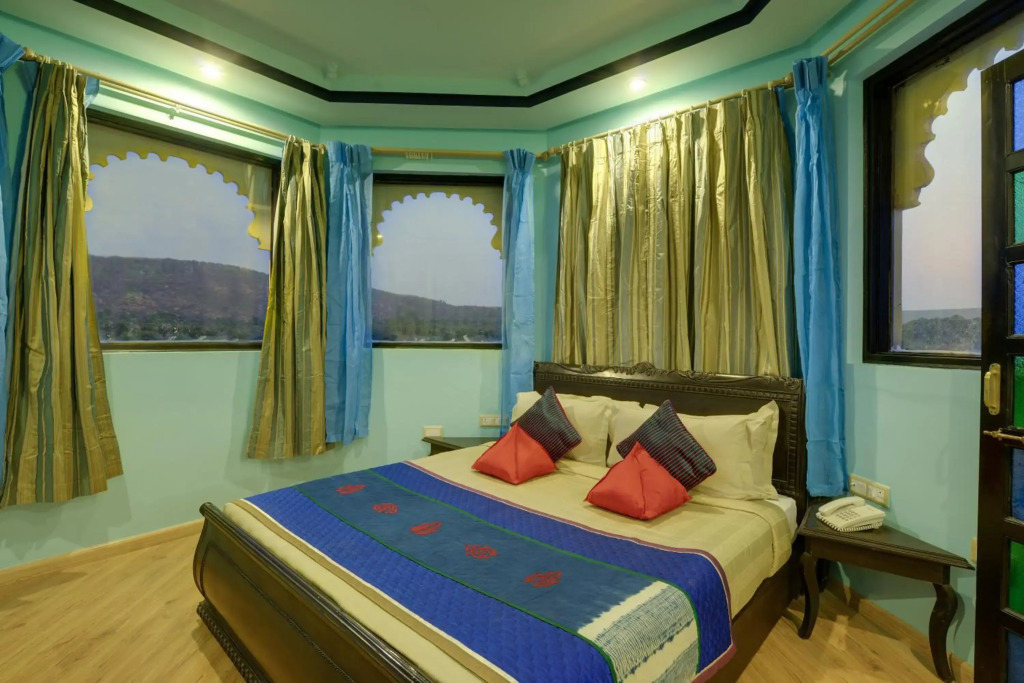 juSTa Lake Nahargarh Palace, Chittorgarh