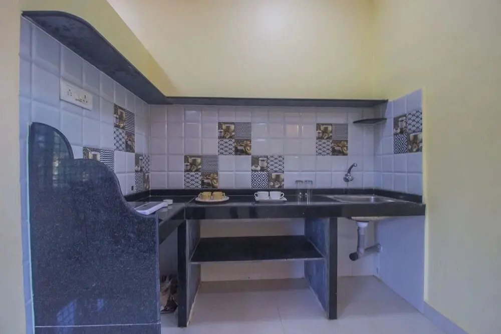 OYO 18947 Home Modern Stay Morjim Beach
