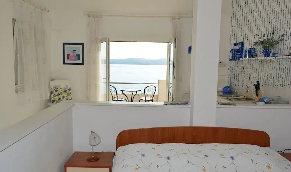 Maja - 50 m From Beach - Sa2-plavi