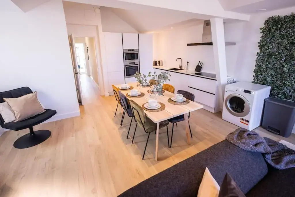 Exceptional 3 Bedroom Serviced Apartment 83m2 -NB304E-