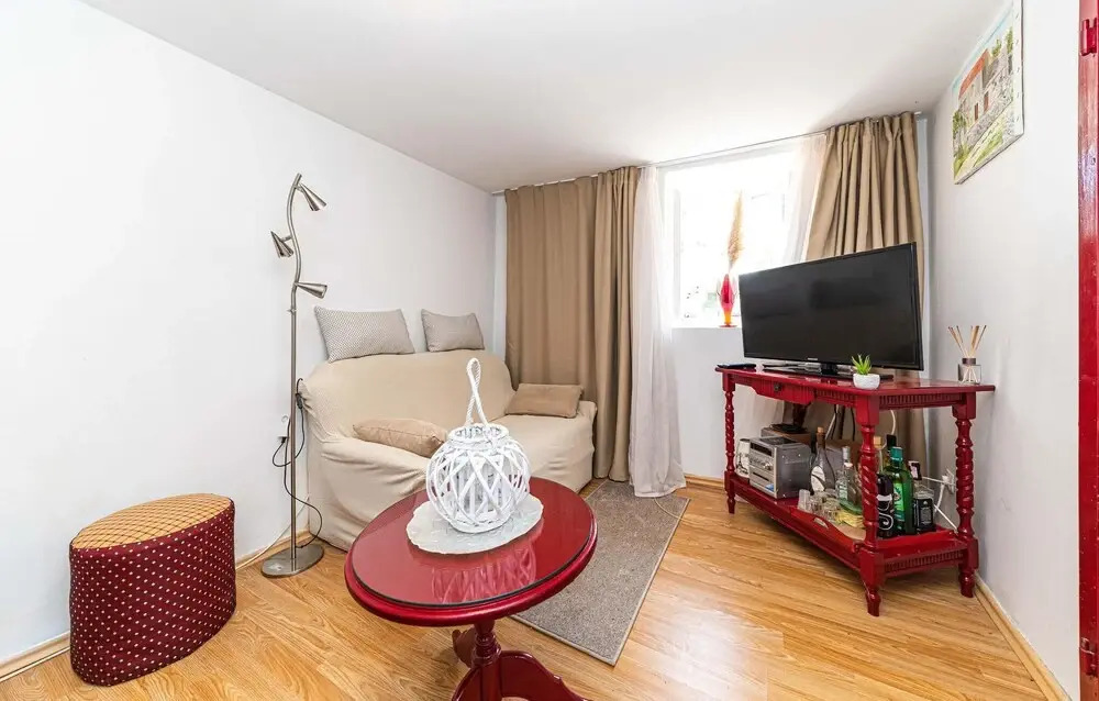 Amazing Home in Blizna Donja With Wifi and 1 Bedrooms