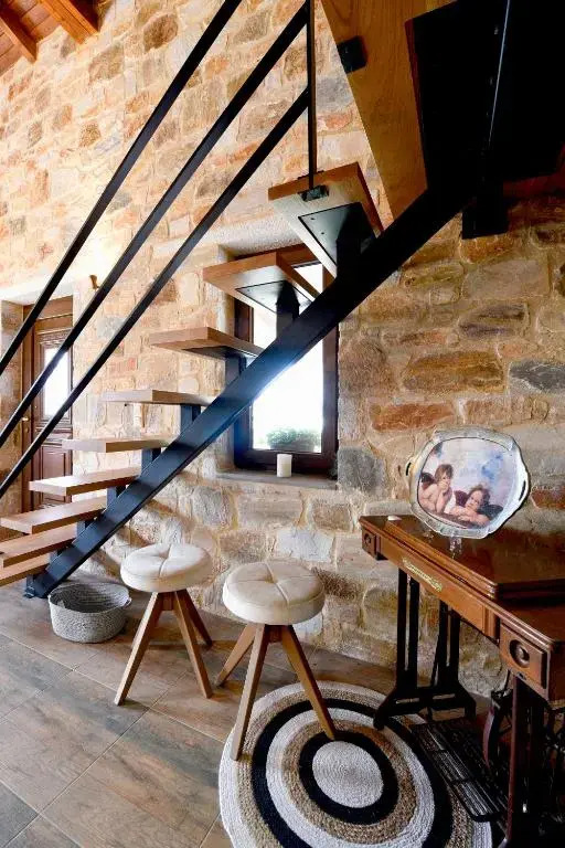 Pinelia Home