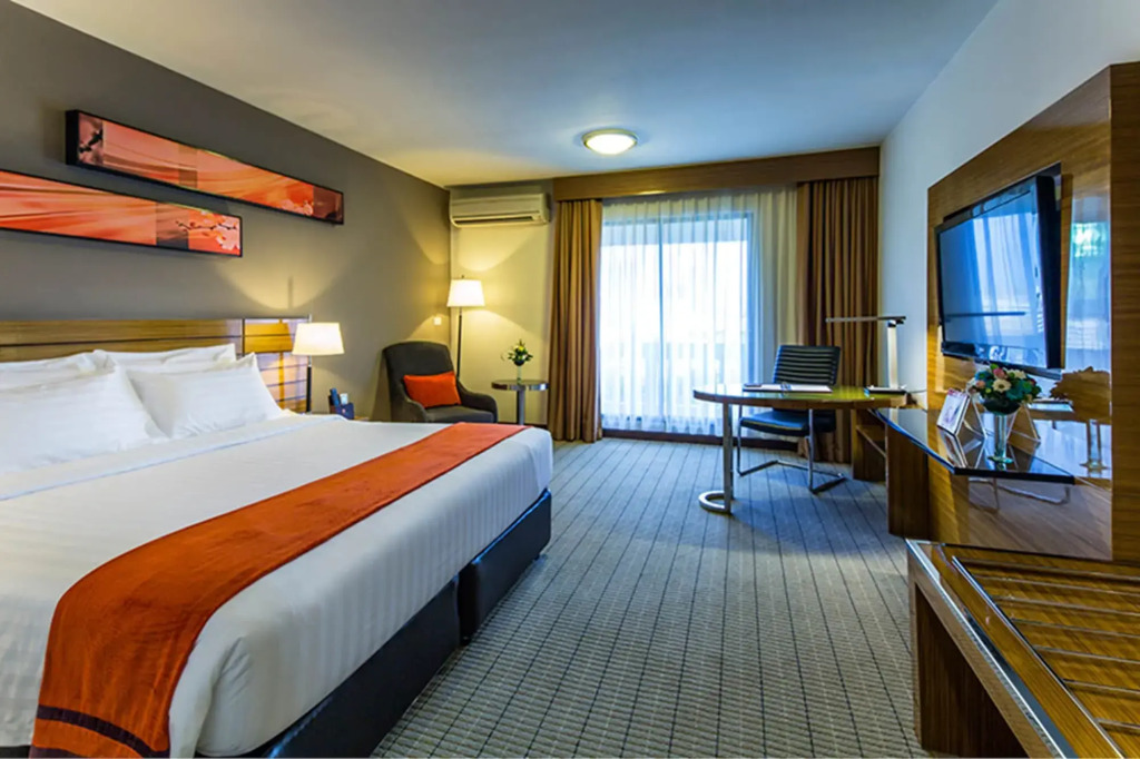 Maple Hotel