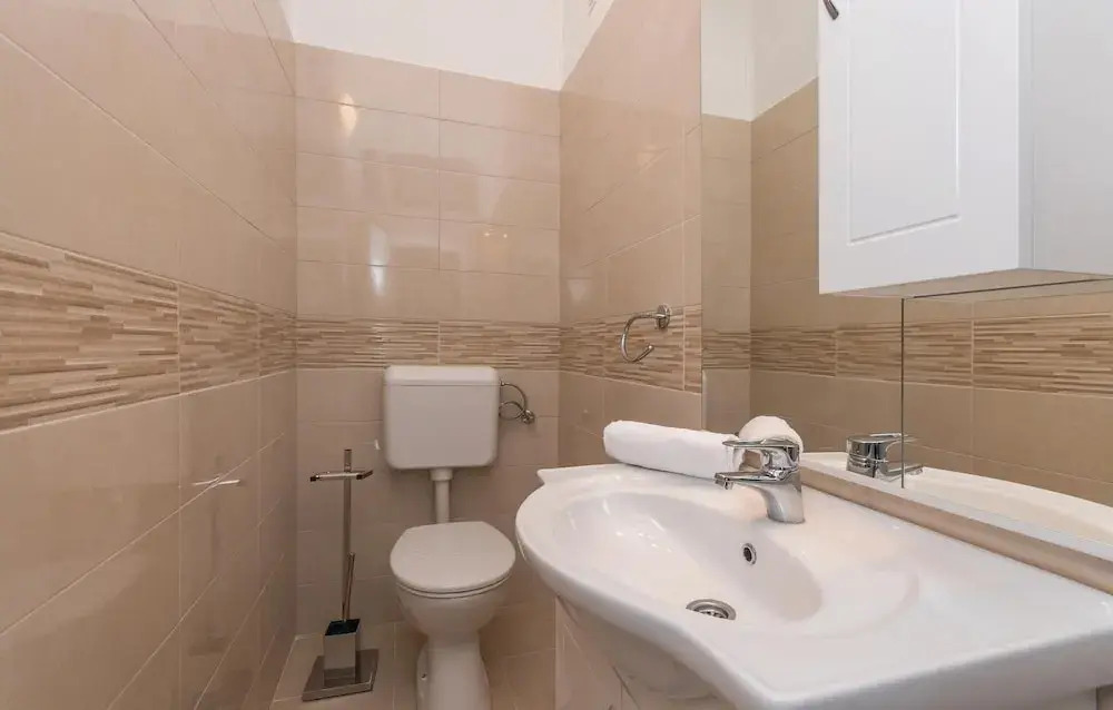 Two-Bedroom Holiday Home Krusevo With An Outdoor Swimming Pool 04