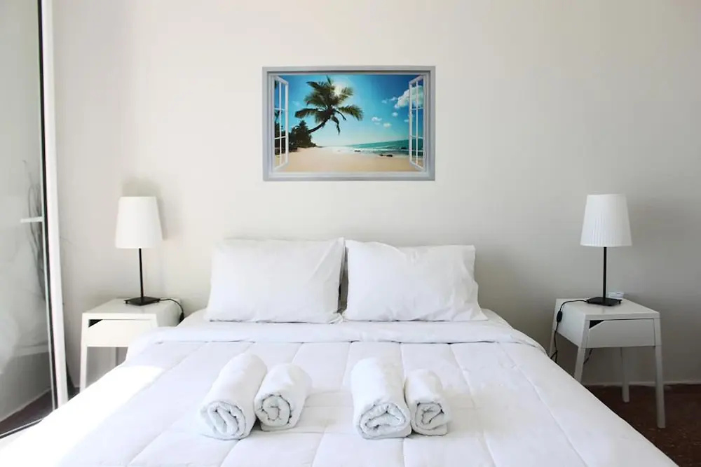 Penthouse & apartments by the Sea airport Airstay