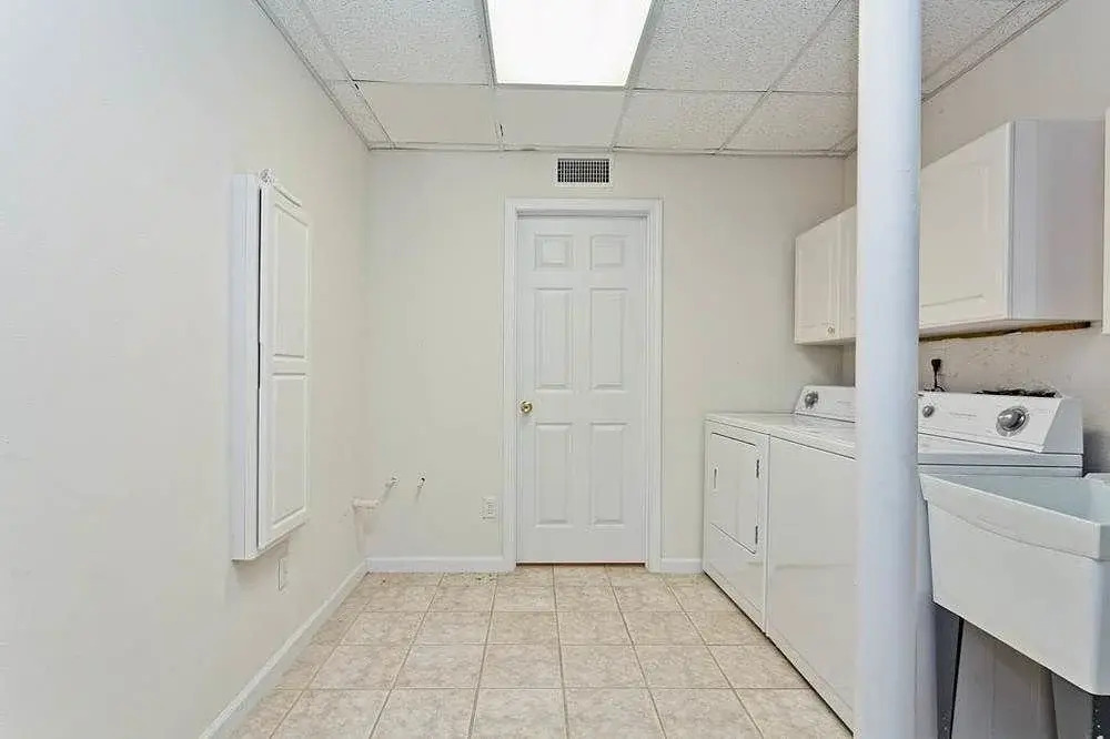 Atlantic Angel 4 Br home by RedAwning