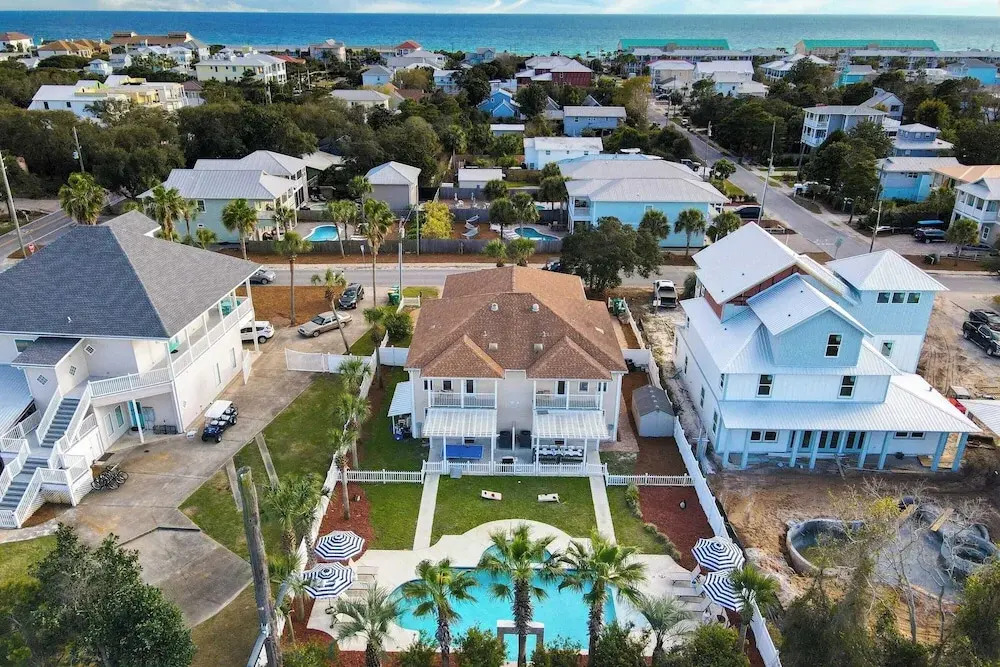 Destin Group Getaway Hot Tub, Pool, Ping Pong 2 Blocks to Beach Seacrest