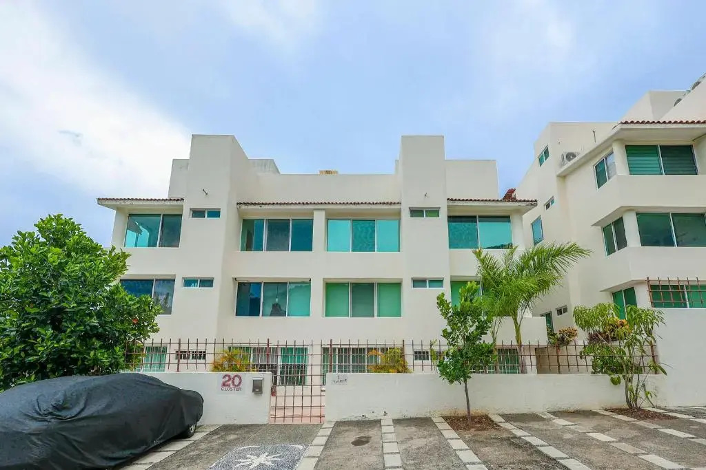 HostPal Las Brisas Ixtapa