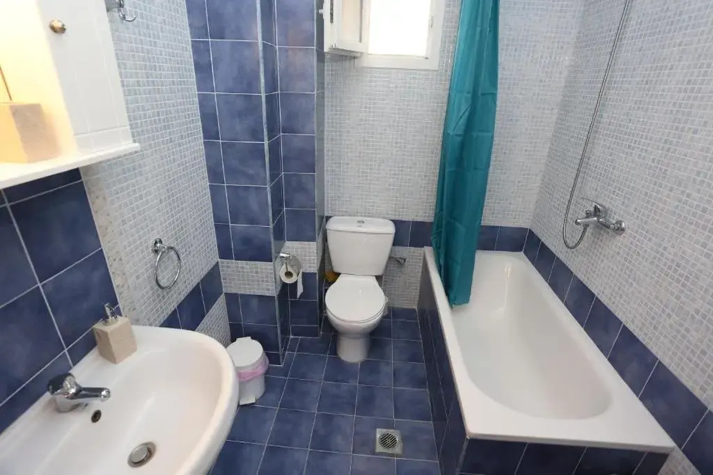 Villa Argo 2 - Beachfront, Big gardens, Location!