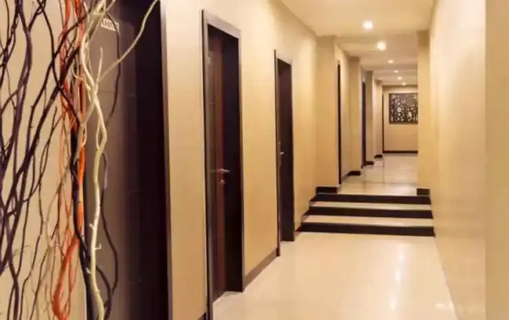 Hotel Sukajadi by Holie