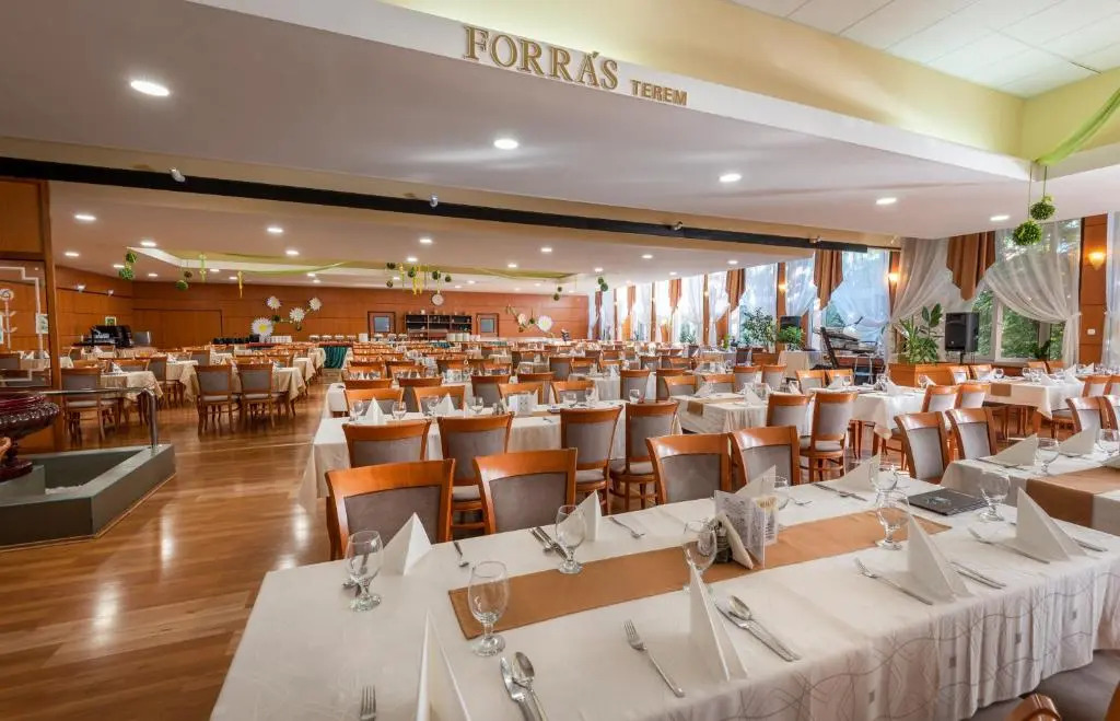 Hotel Barátság