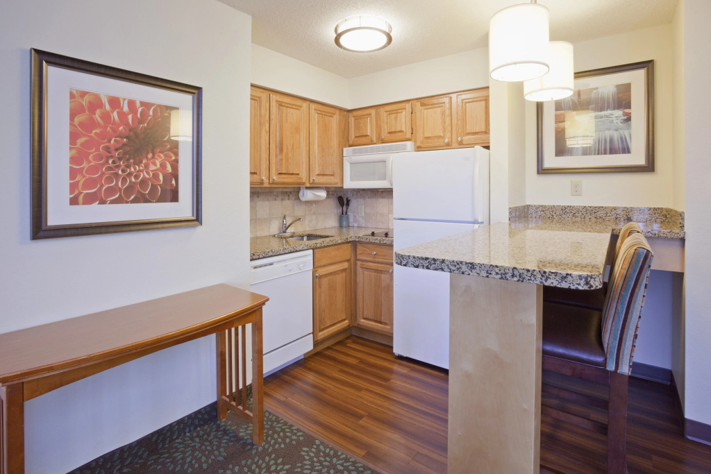 Staybridge Suites MPLS-Maple Grove/Arbor Lakes by IHG