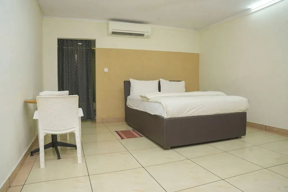 Hotel Grand Leela Krishna