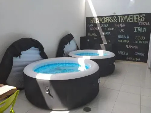 Backpackers And Travellers Hostel