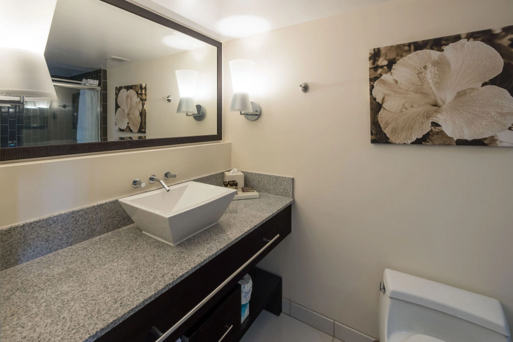 Regency on Beachwalk Waikiki by OUTRIGGER