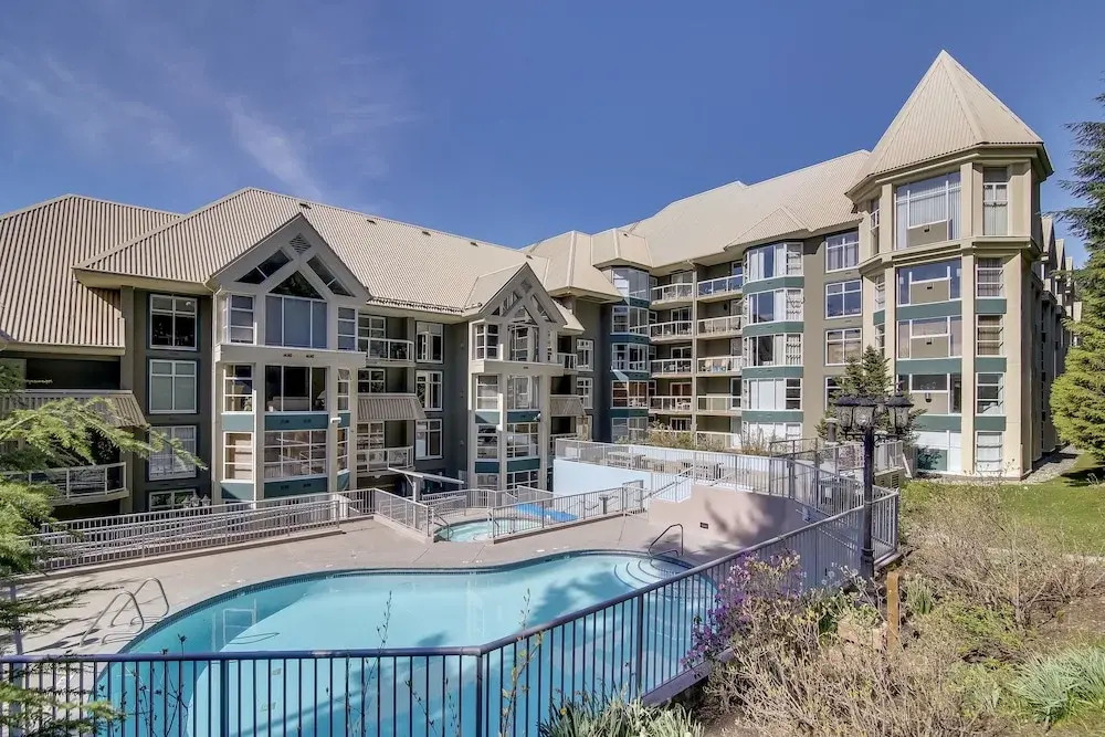 Woodrun Lodge 209 by Outpost Whistler