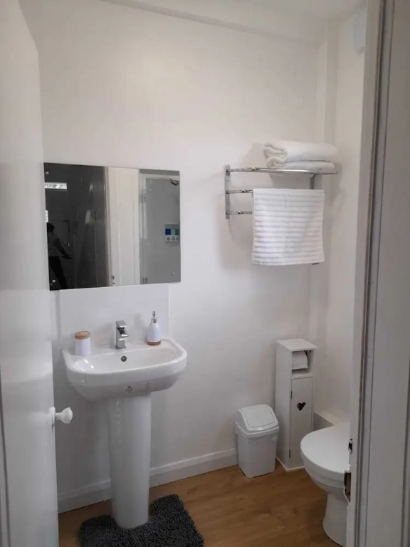 House-3br-garden-parking-near Inverness Castle