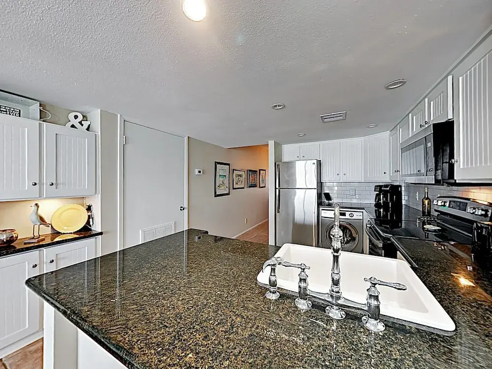 7310 Galveston - 2 Br Condo
