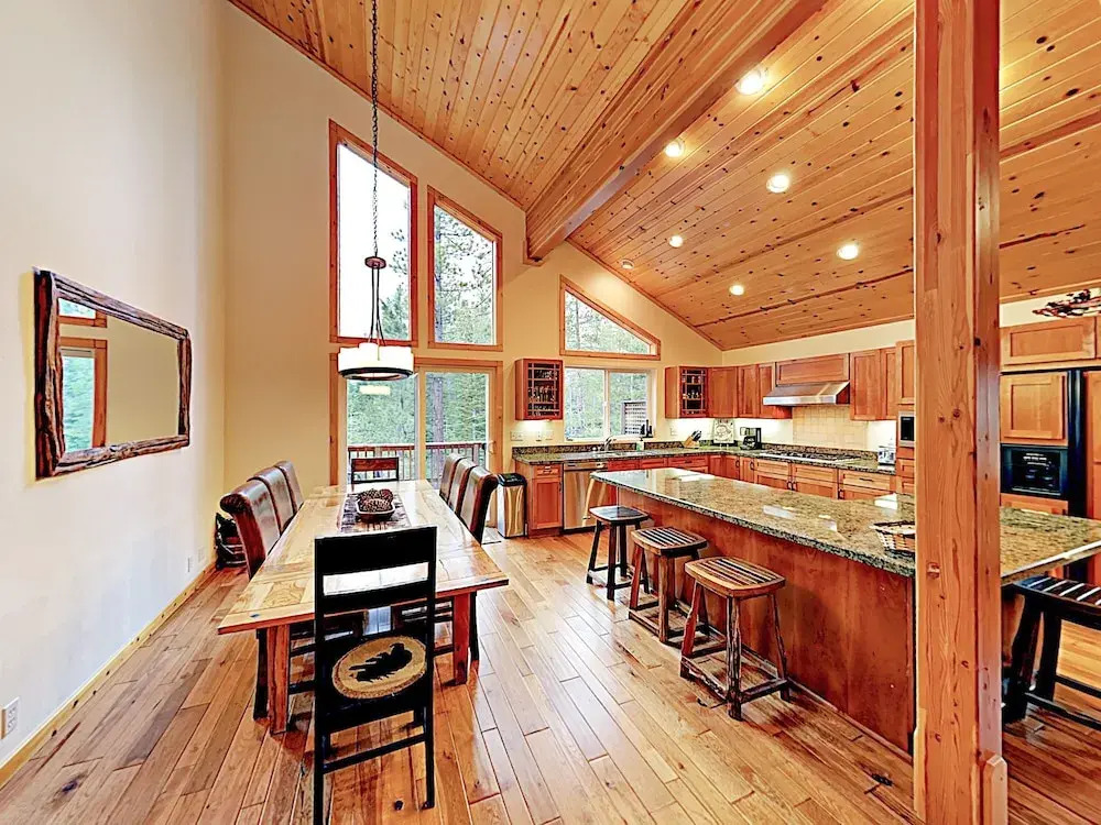 12205 Truckee - 3 Br Home