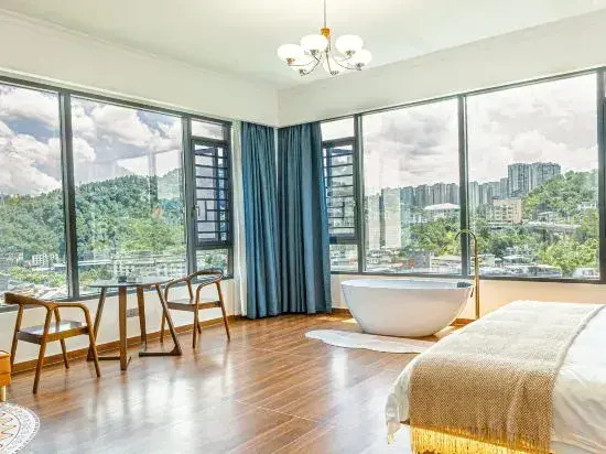 Fenghuangxiyuan Homestay