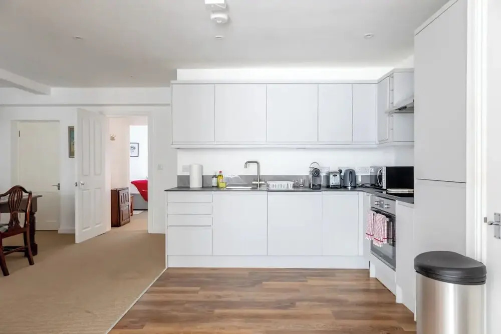 Beautifully Refurbished 2BD Flat- Clapham