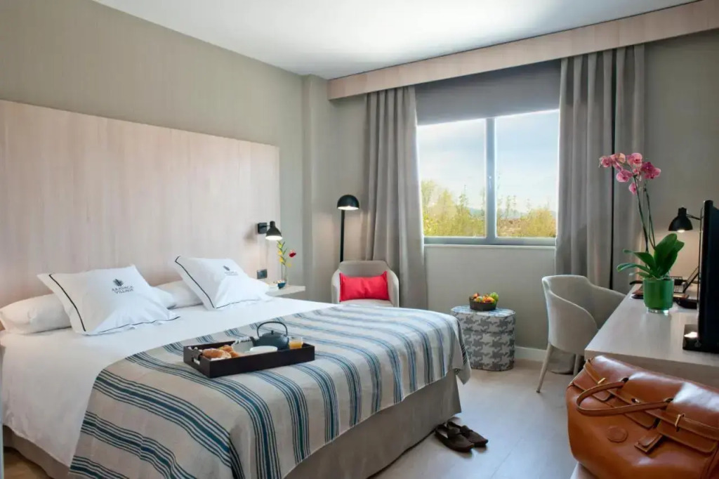 Aravaca Village Hotel