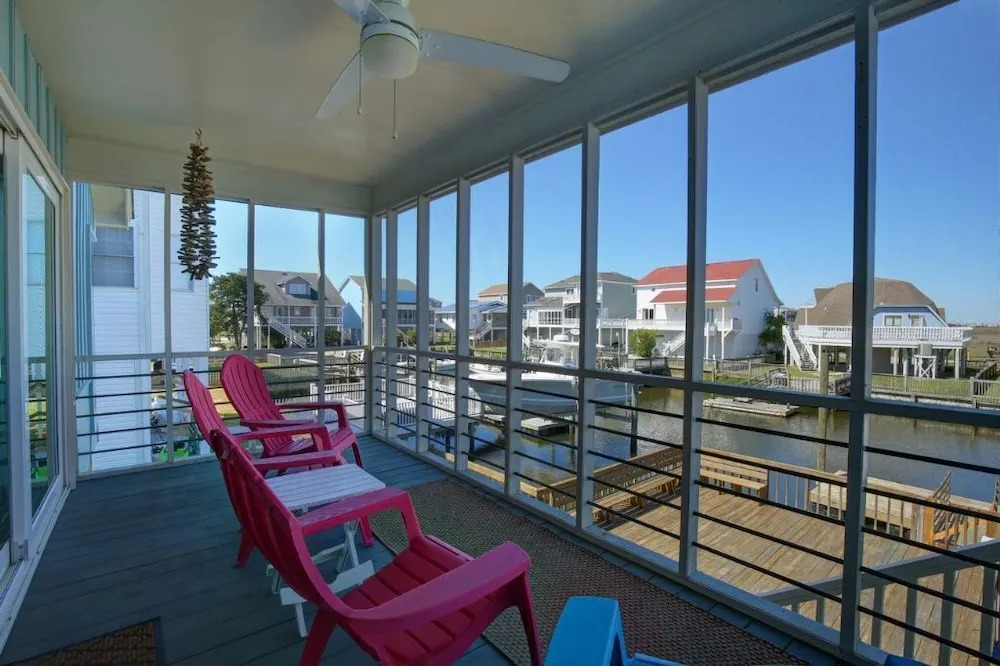 A Blue Boyd's Nest - 4 Br Home