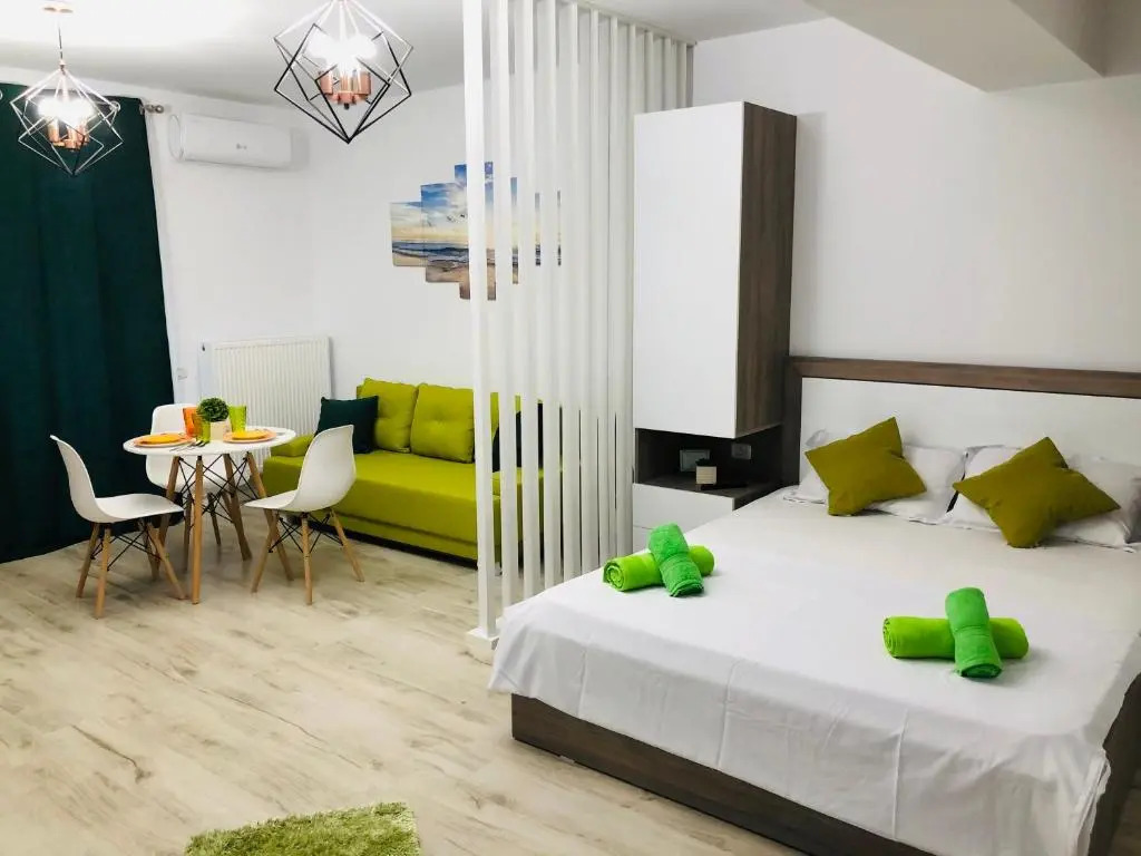 Studio Mamaia-Nord Iuliana