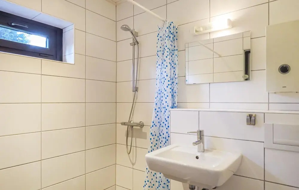 Amazing Home In Gerolstein With Kitchen