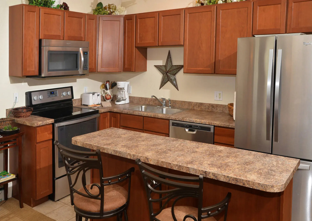 Lionshead Arcade #306 - 7 Br Condo
