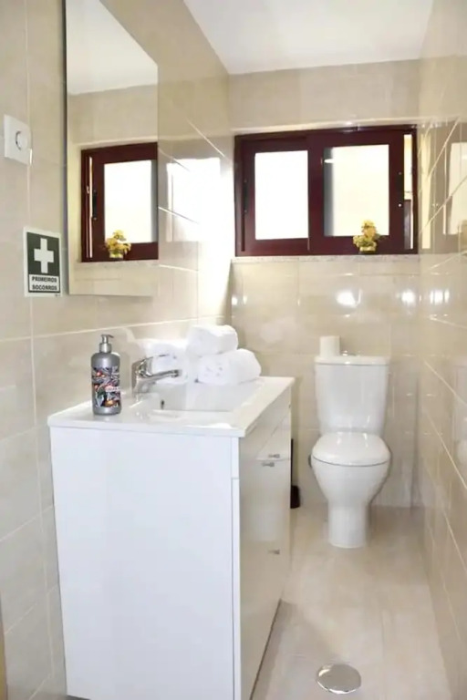 House with 2 Bedrooms in Vila Nova de Gaia, with Wonderful Lake View, Balcony And Wifi - 7 Km From the Beach