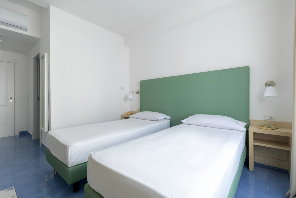 Napolitamo Hotel Medina