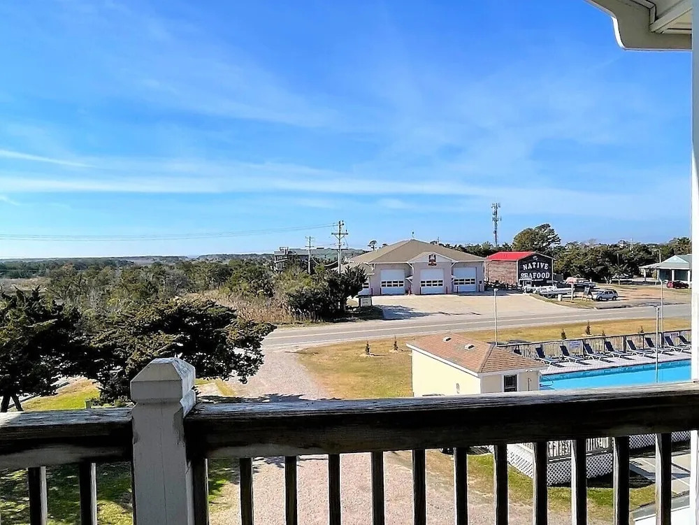Pony Island Inn