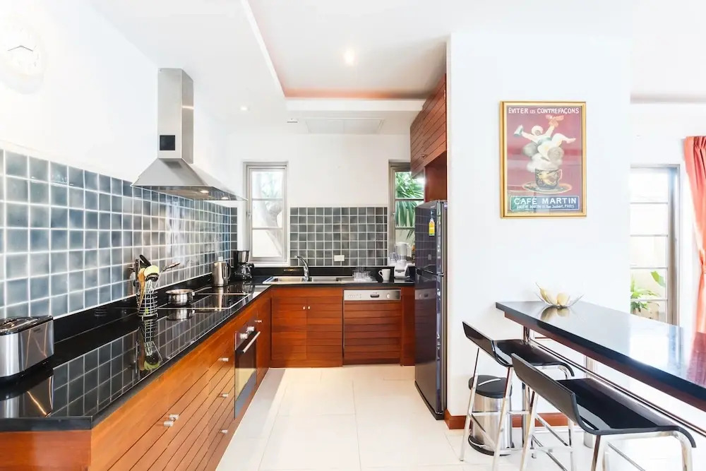 Stylish Pool View Apartments Legendary Bangtao by Mango Family