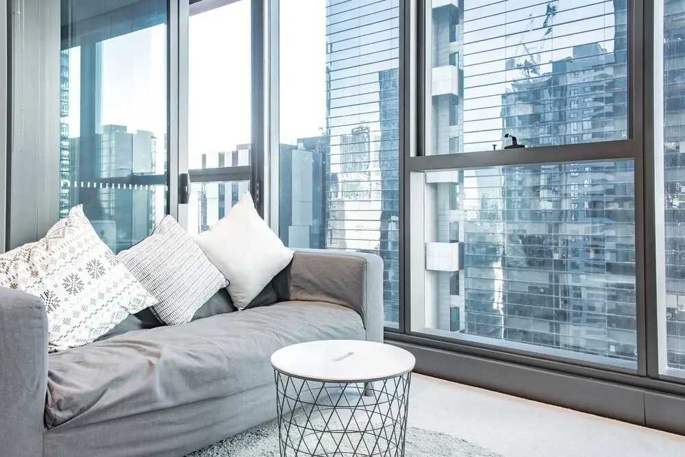 EPORO Tower Modern Apartments Melbourne Central CBD