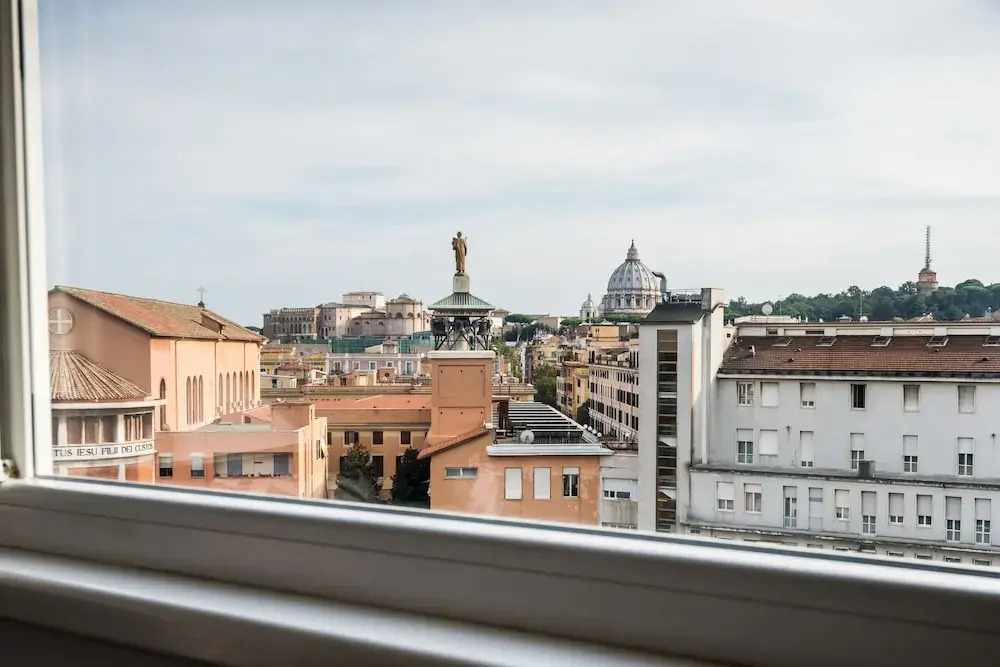 Expeditus VATICAN Luxury Suites SAINT PETERS VIEW