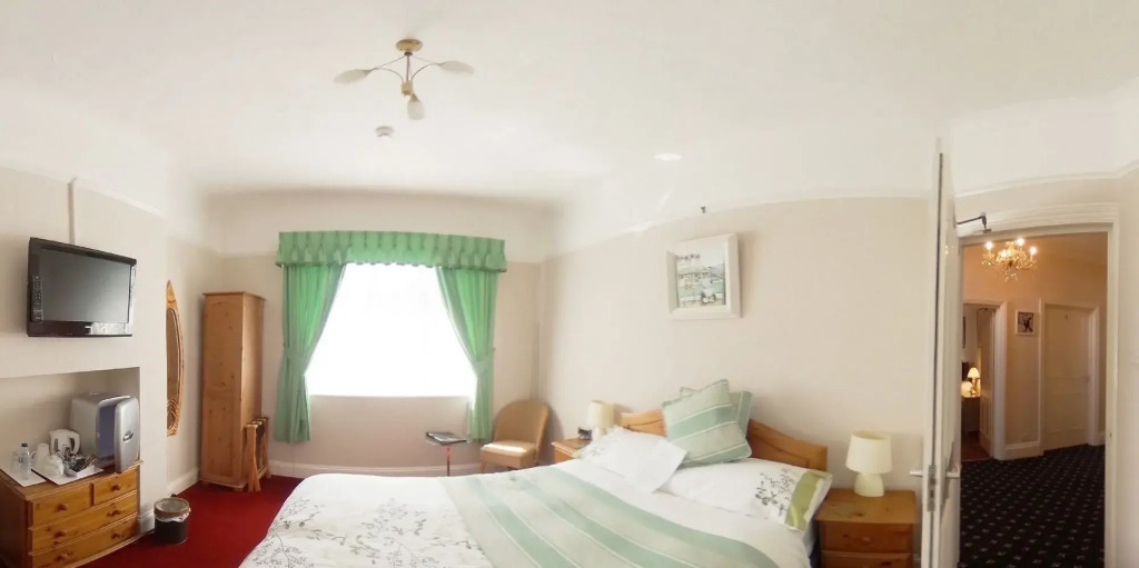 The Rosscourt Hotel