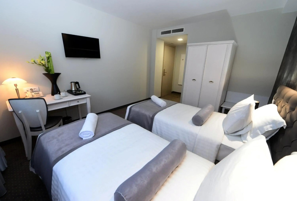 Alexandar Square Boutique Hotel